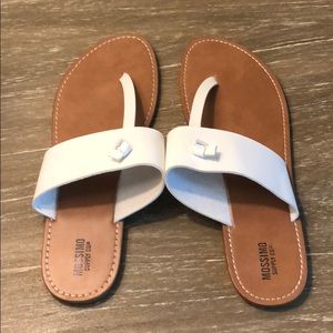 NWOT WHITE SANDALS